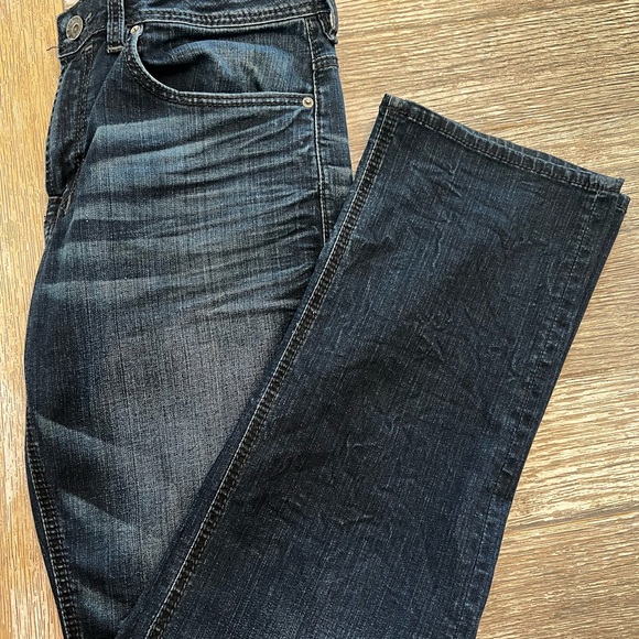 Buffalo Jean - Picture 4 of 5